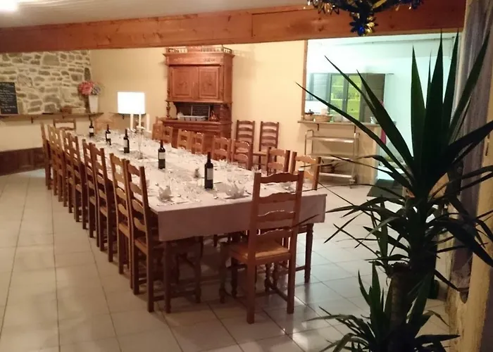 Domaine Saint Andrieu Pensión *